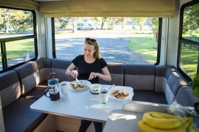 Discovery 4 Berth -  dining view