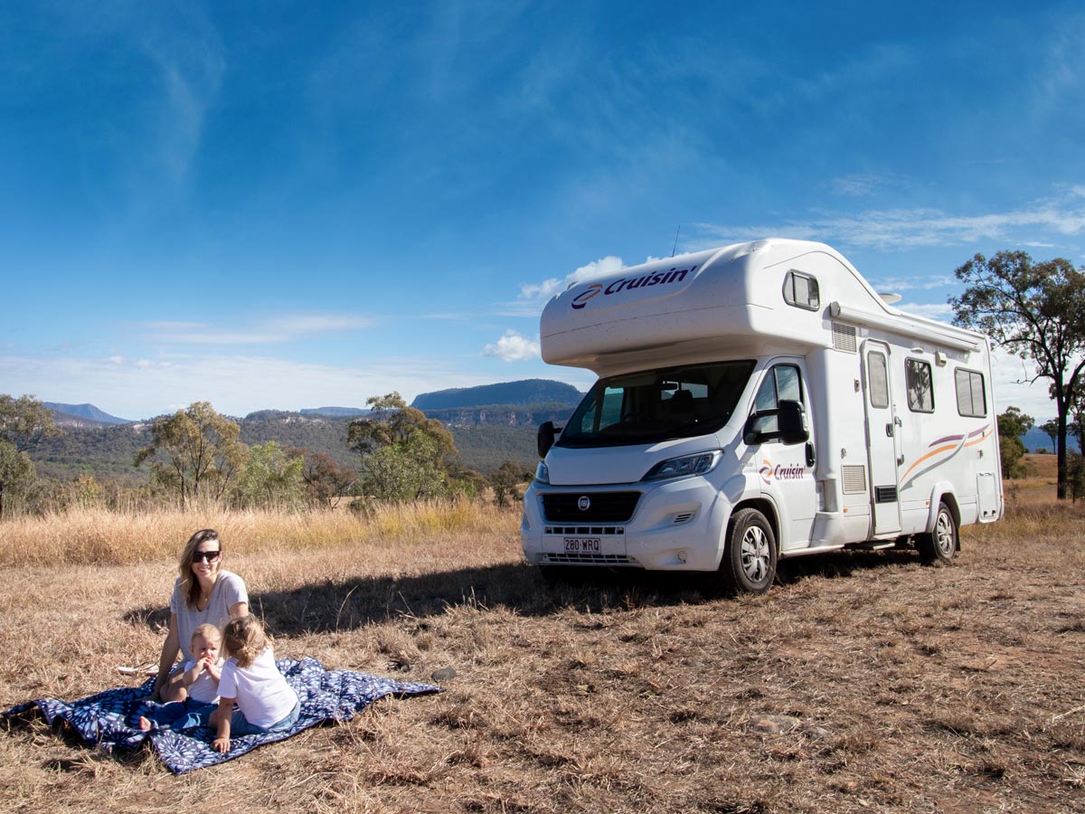 CT 4 Berth Adventurer - front view