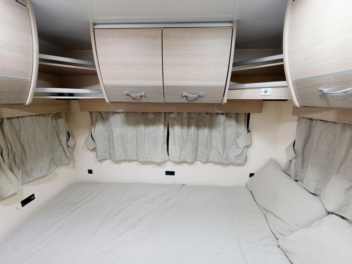 GC 4 Berth Henty - adults bedroom view