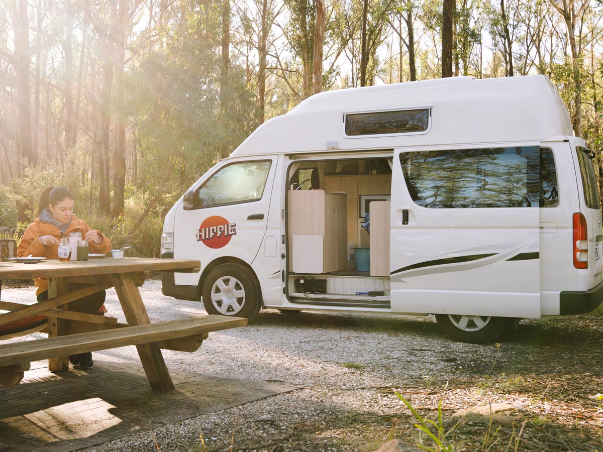 Hippie Hitop Camper - Side view