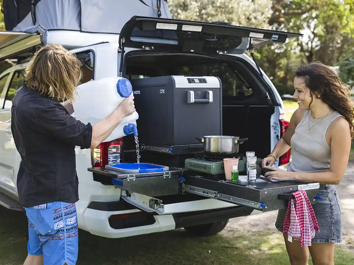 4WD Adventure Tent Cooking and Washing
