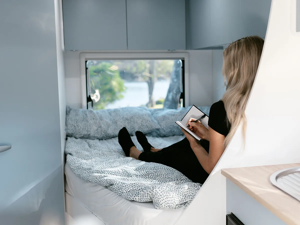 Ovation RV Rear Bed