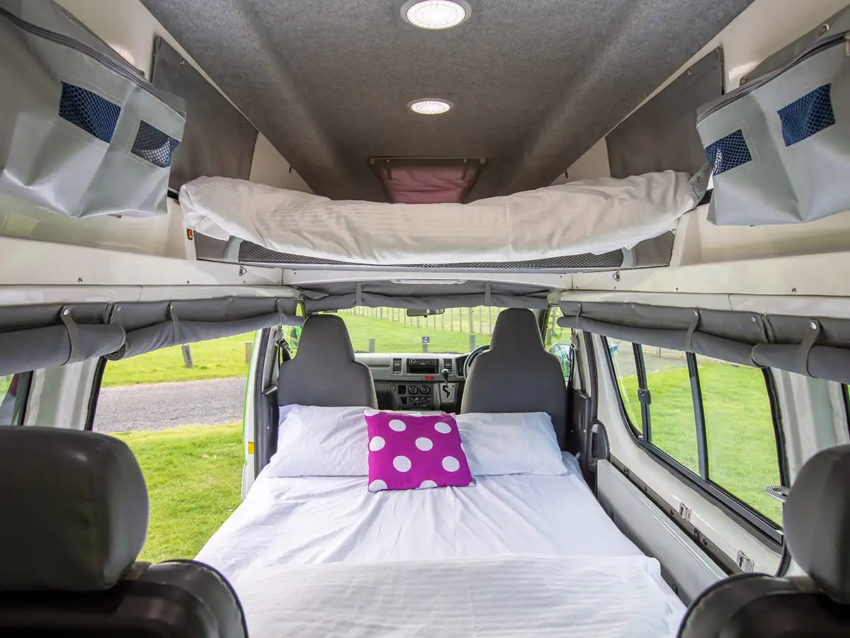 Condo Campervan - Beds