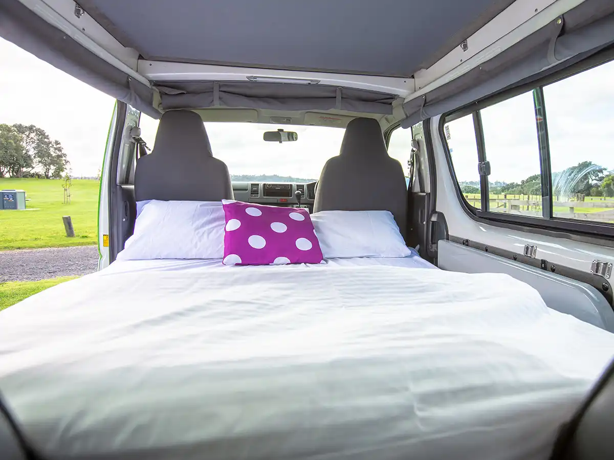 Condo Campervan - Lower Bunk Bed