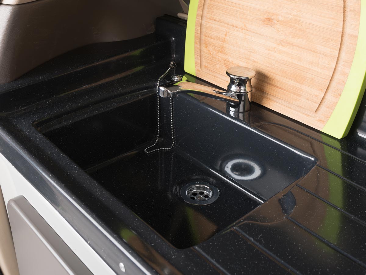 Crib - Washbasin view