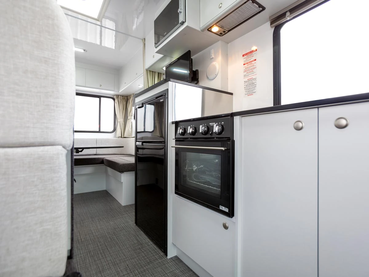 Polaris 4 - Kitchen