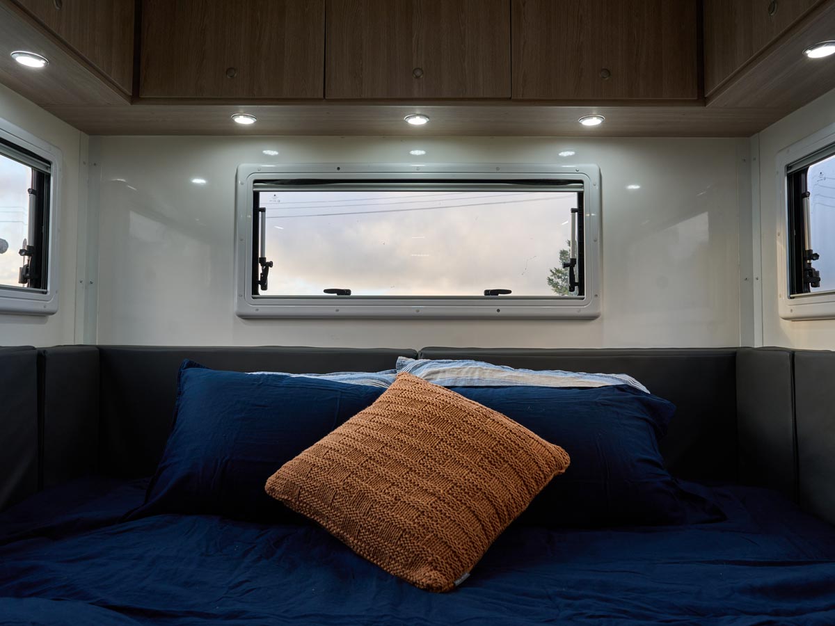 Jucy Polaris Nova Rear Bed