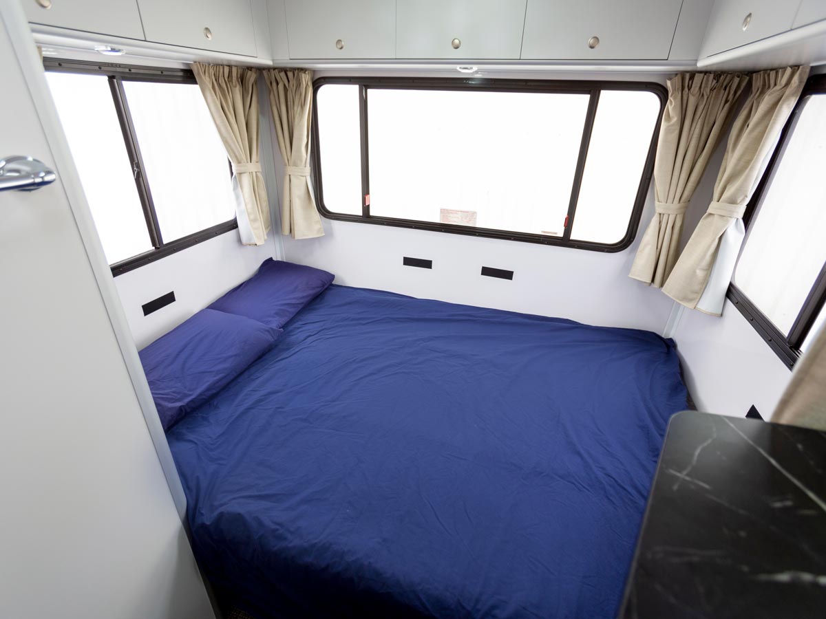 Polaris 6 - bedroom view