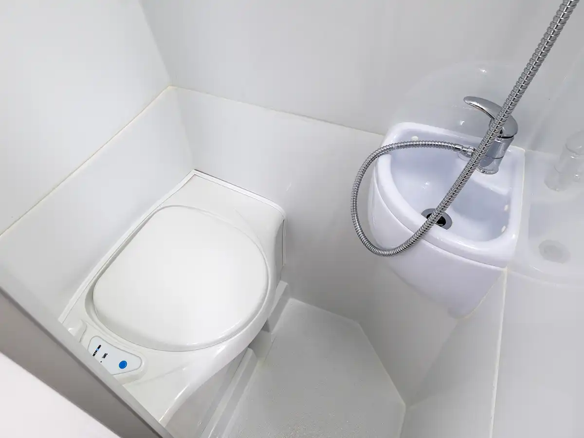Ultima - 2 Berth New Zealand - Bathroom