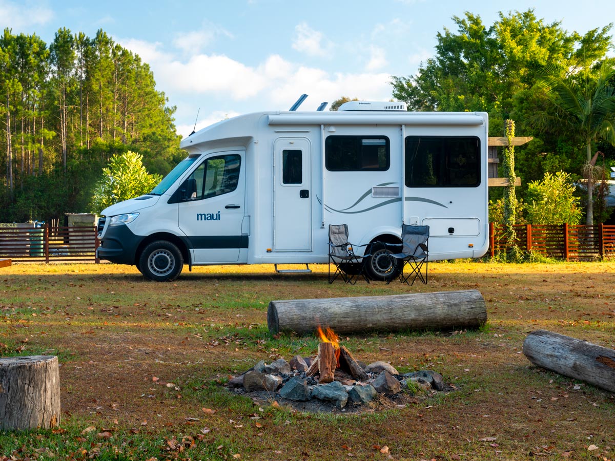 Cascade Elite 4 Berth - side view
