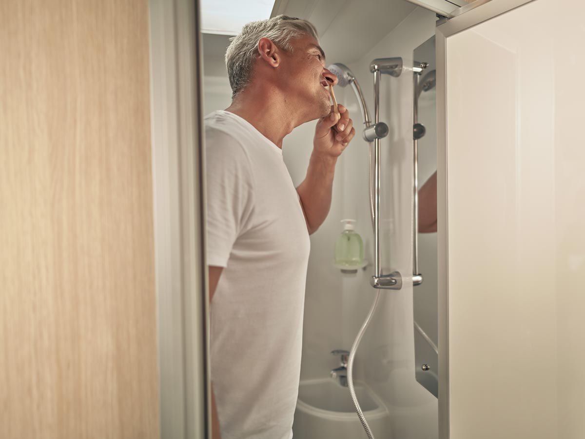 Cascade 4 Berth - bathroom view