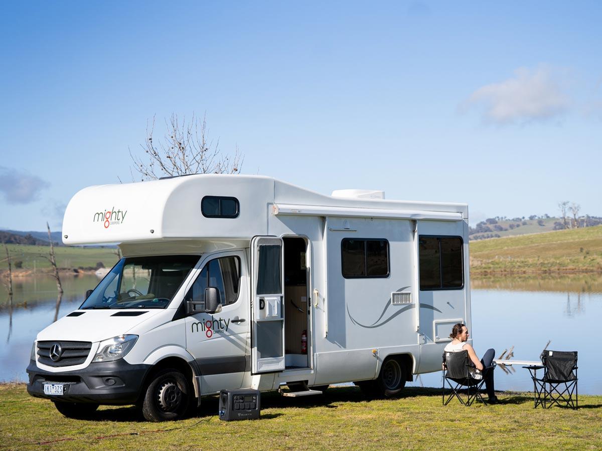 Big Six 6 Berth - cross view