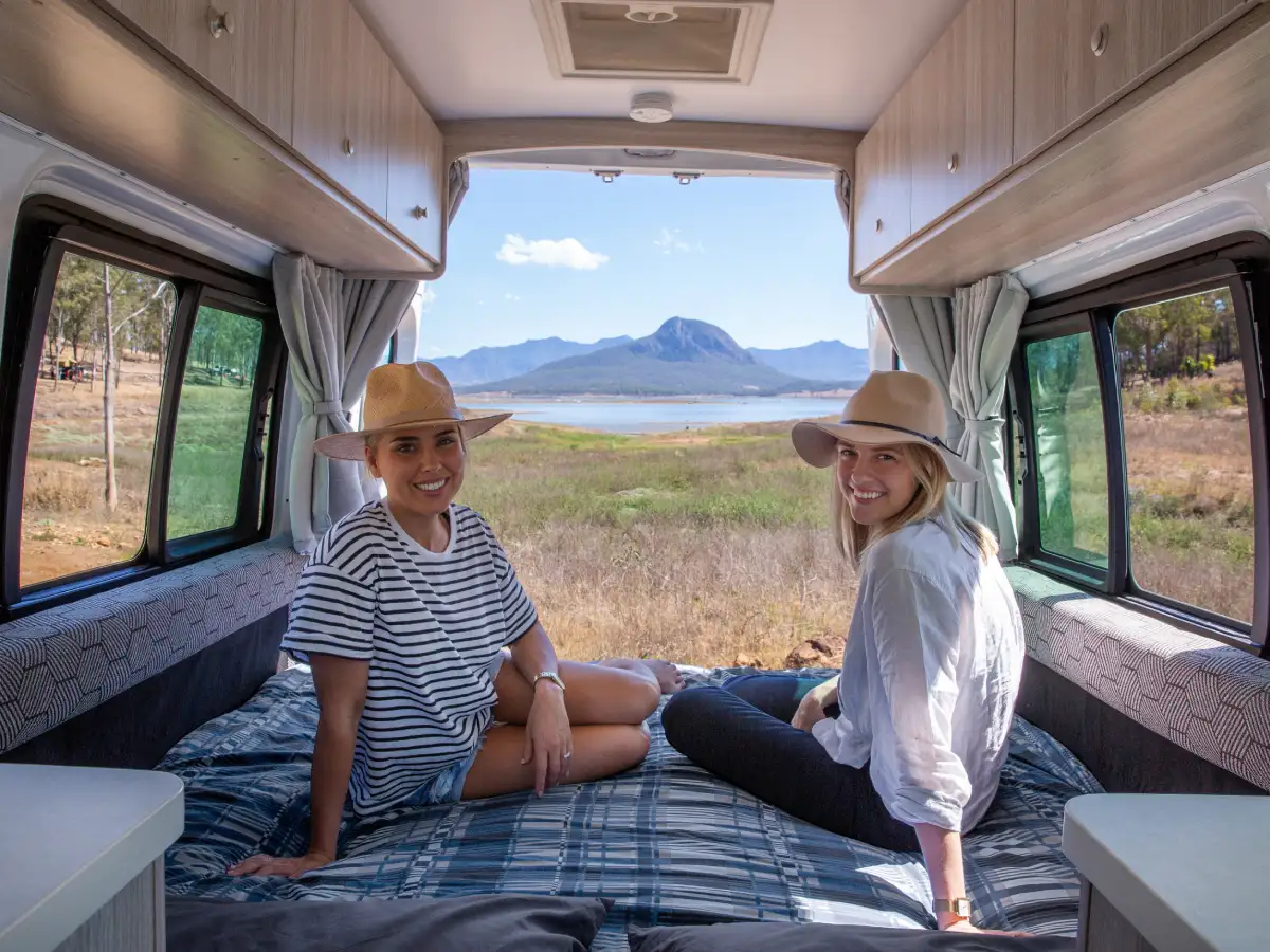 Deuce  2 Berth - Bed