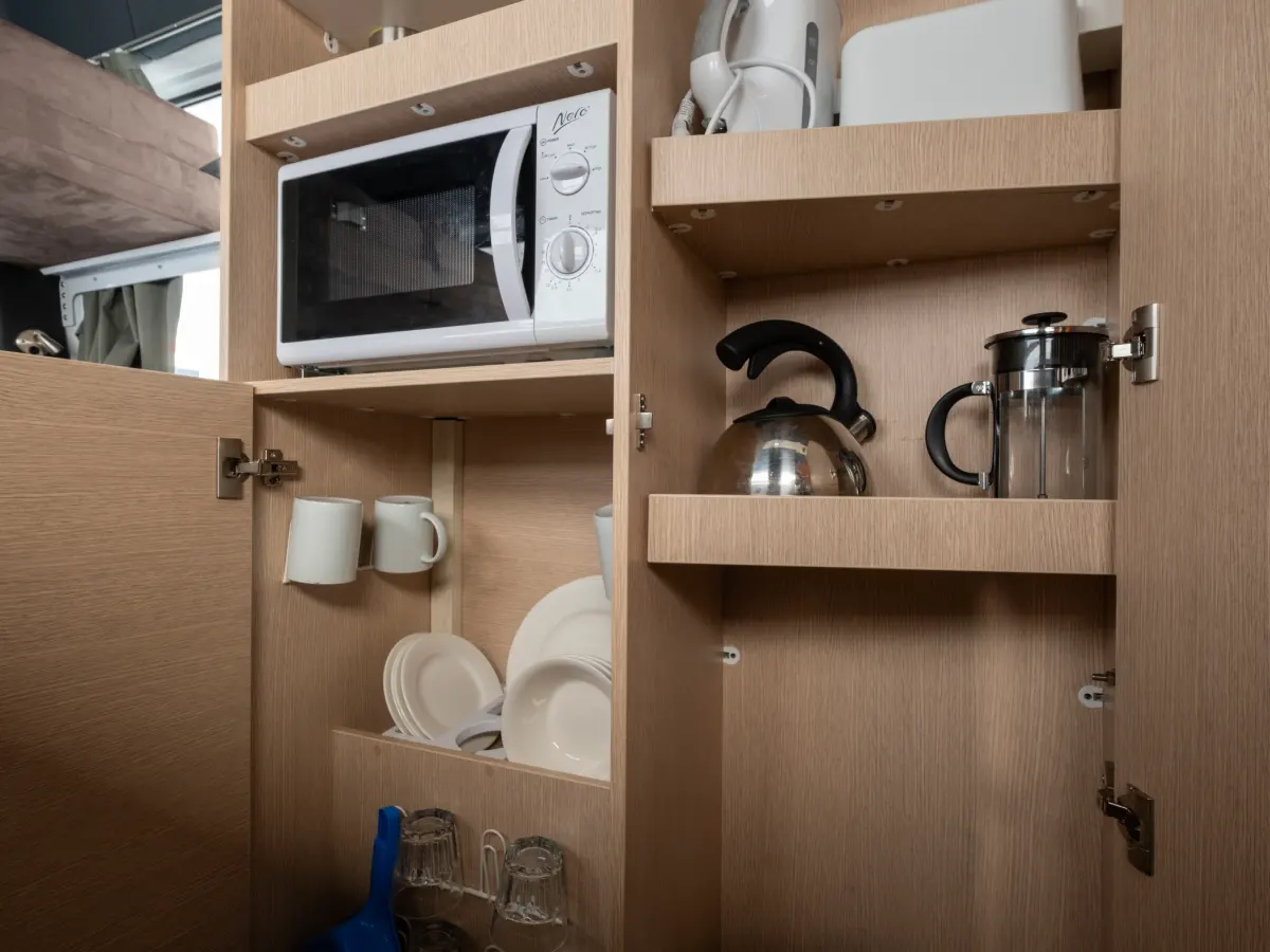 Highball - Kitchen Cabinet