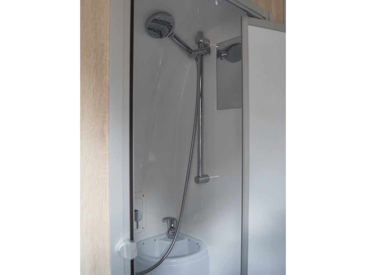 Frontier 2 Berth Bathroom